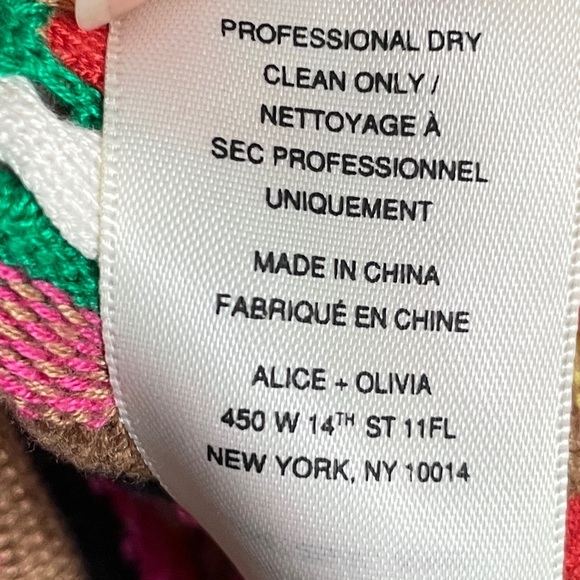 NWOT Alice + Olivia V-neck Crochet Cropped Tank Top, XS - Picture 6 of 9